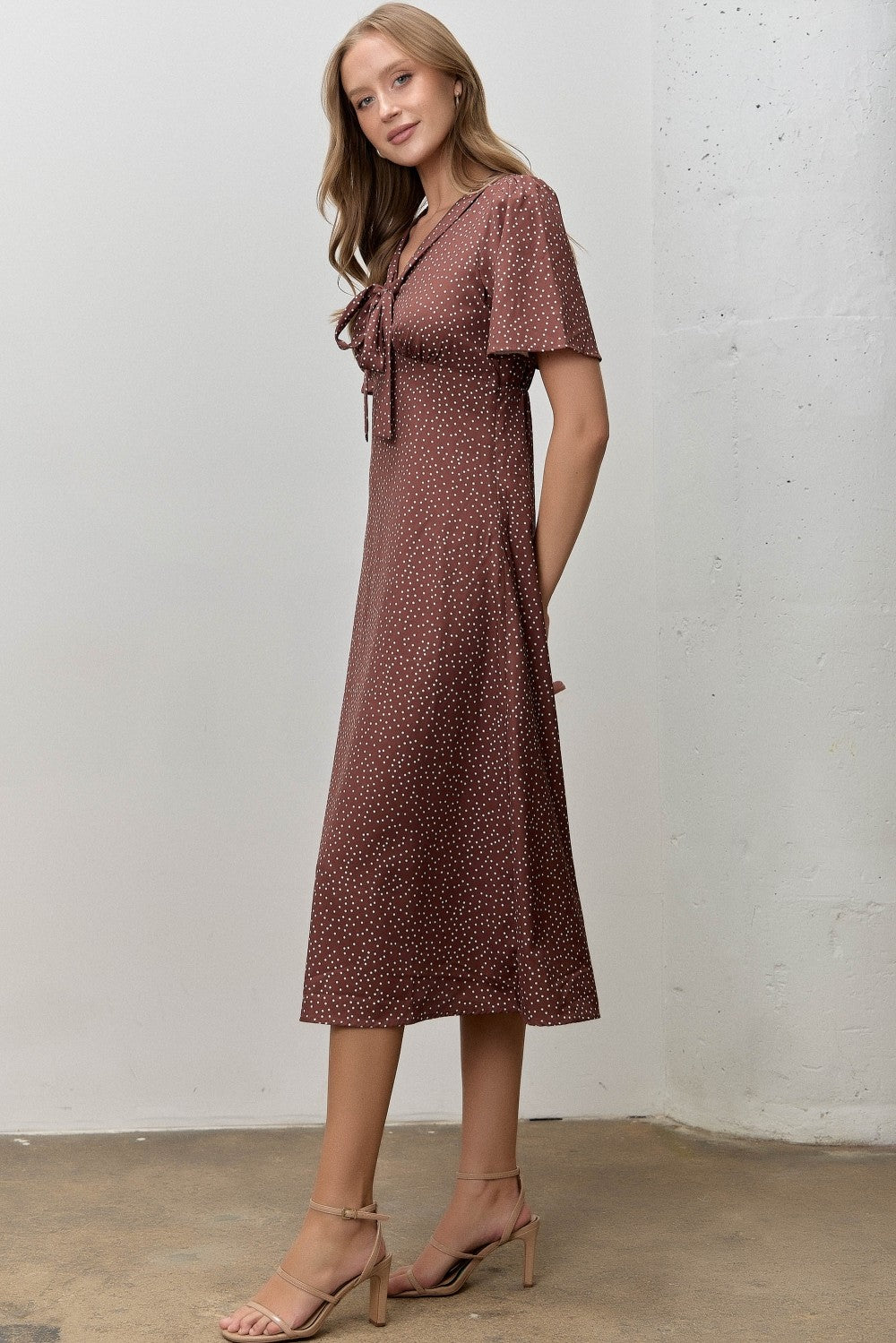 Trinity Modest Midi in Mocha/Ivory