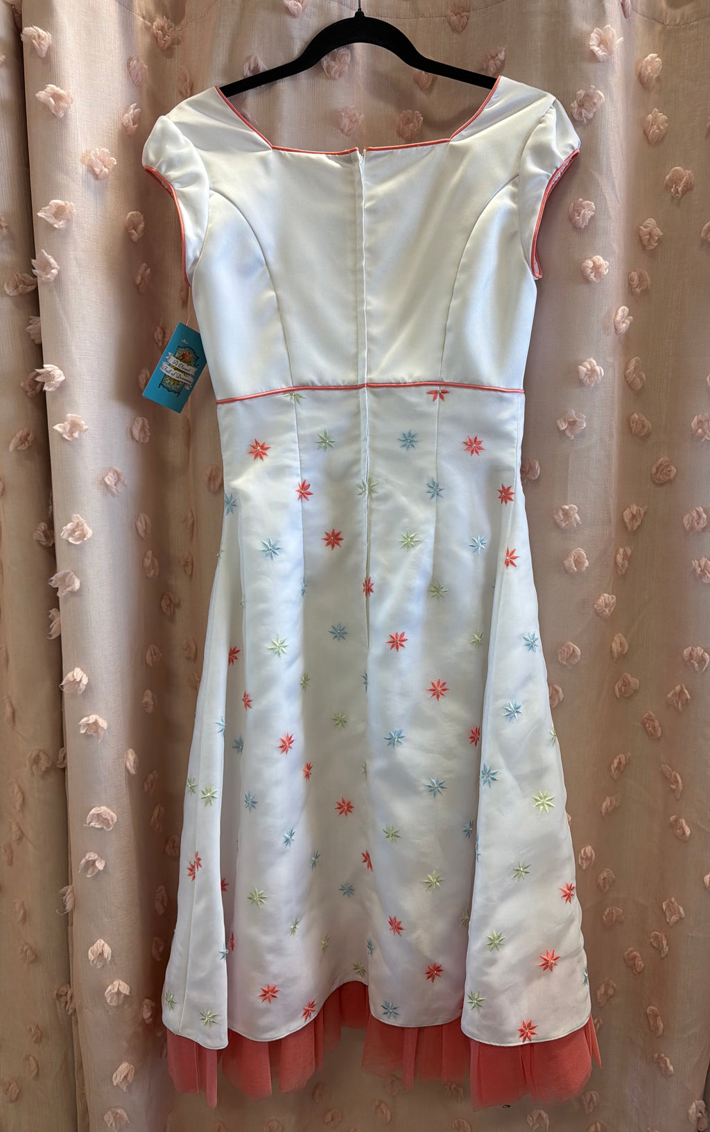 MS150 White Flowers size 8