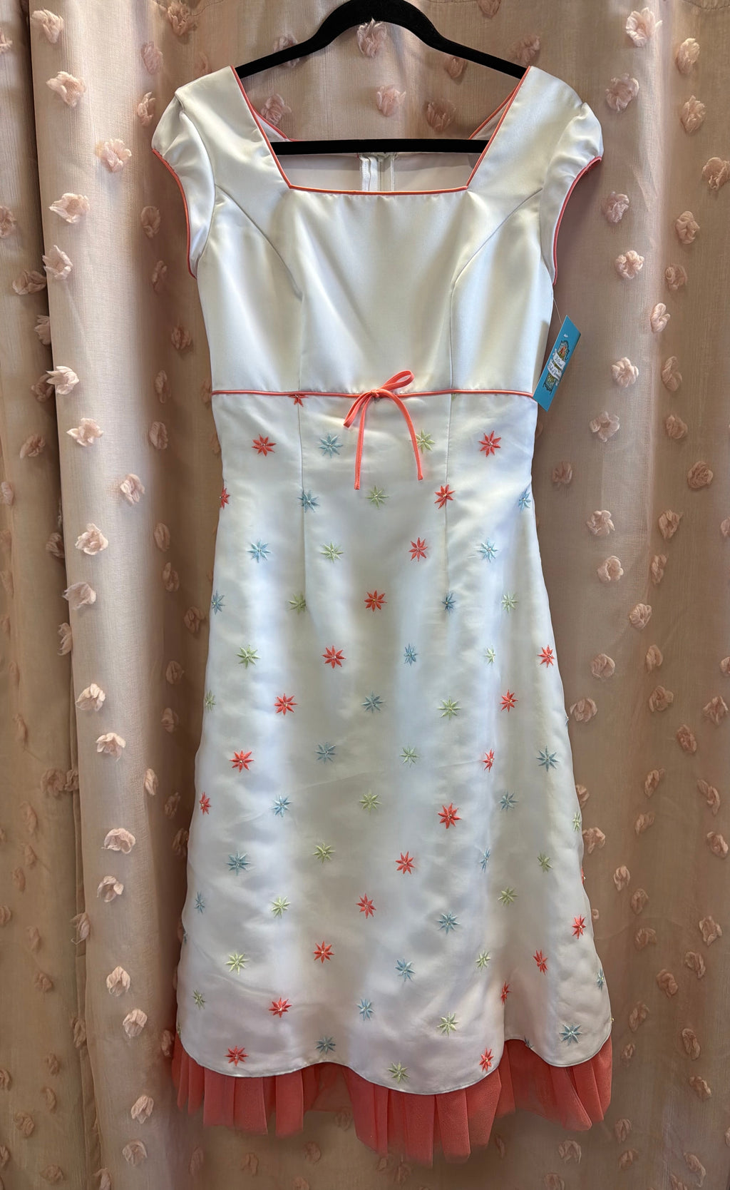 MS150 White Flowers size 8