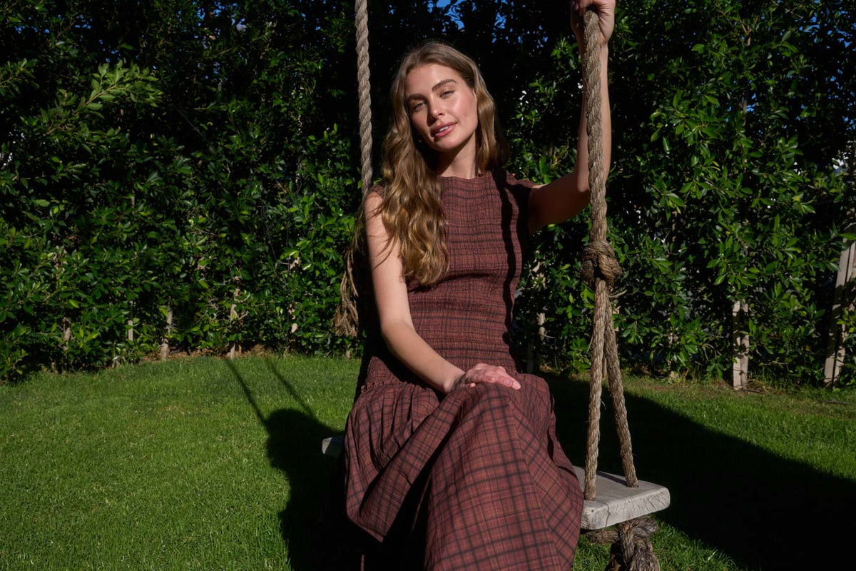 Janalee Modest Midi in Brown Mutli