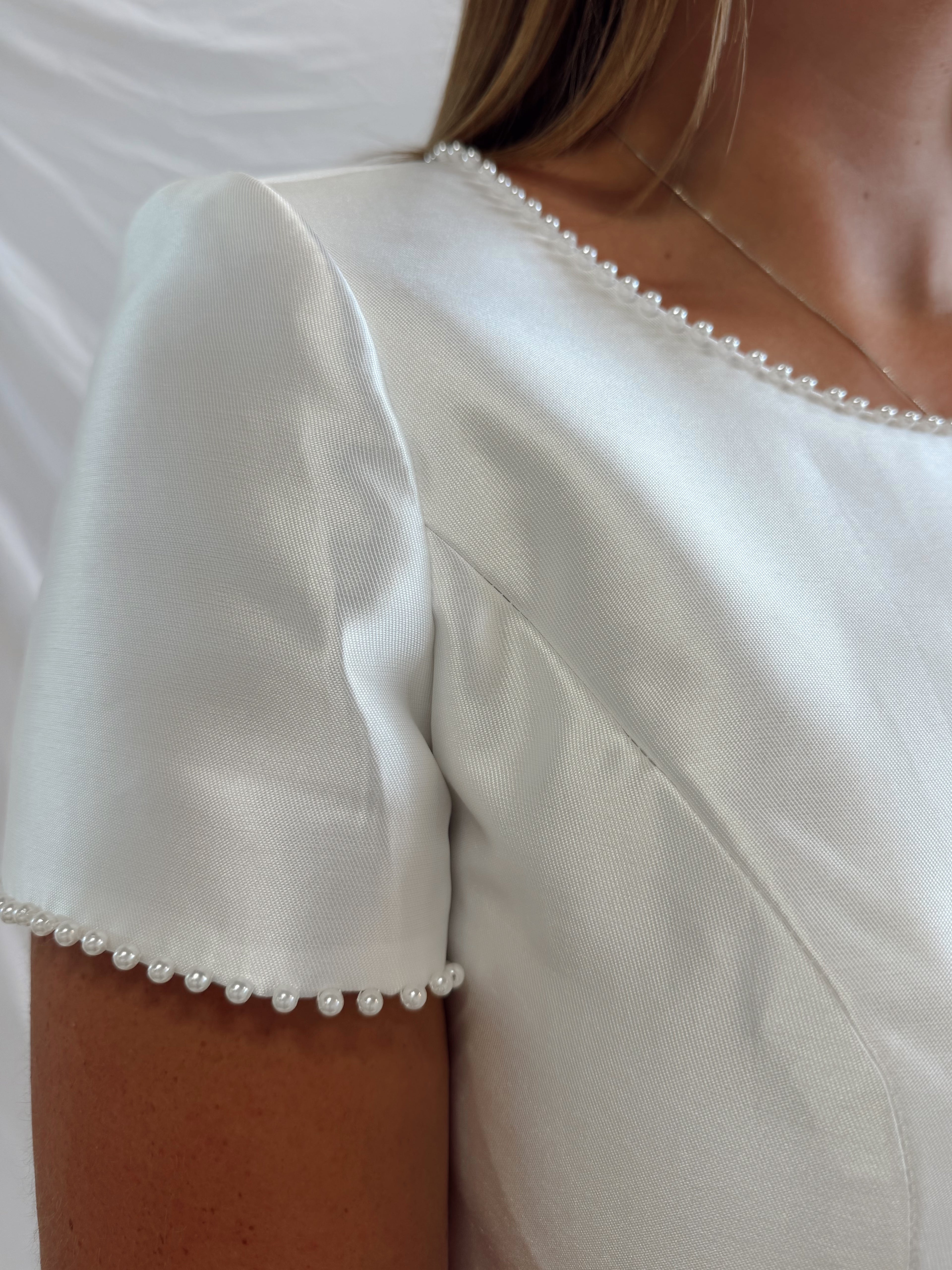 4WJY27 Modest Wedding Dress