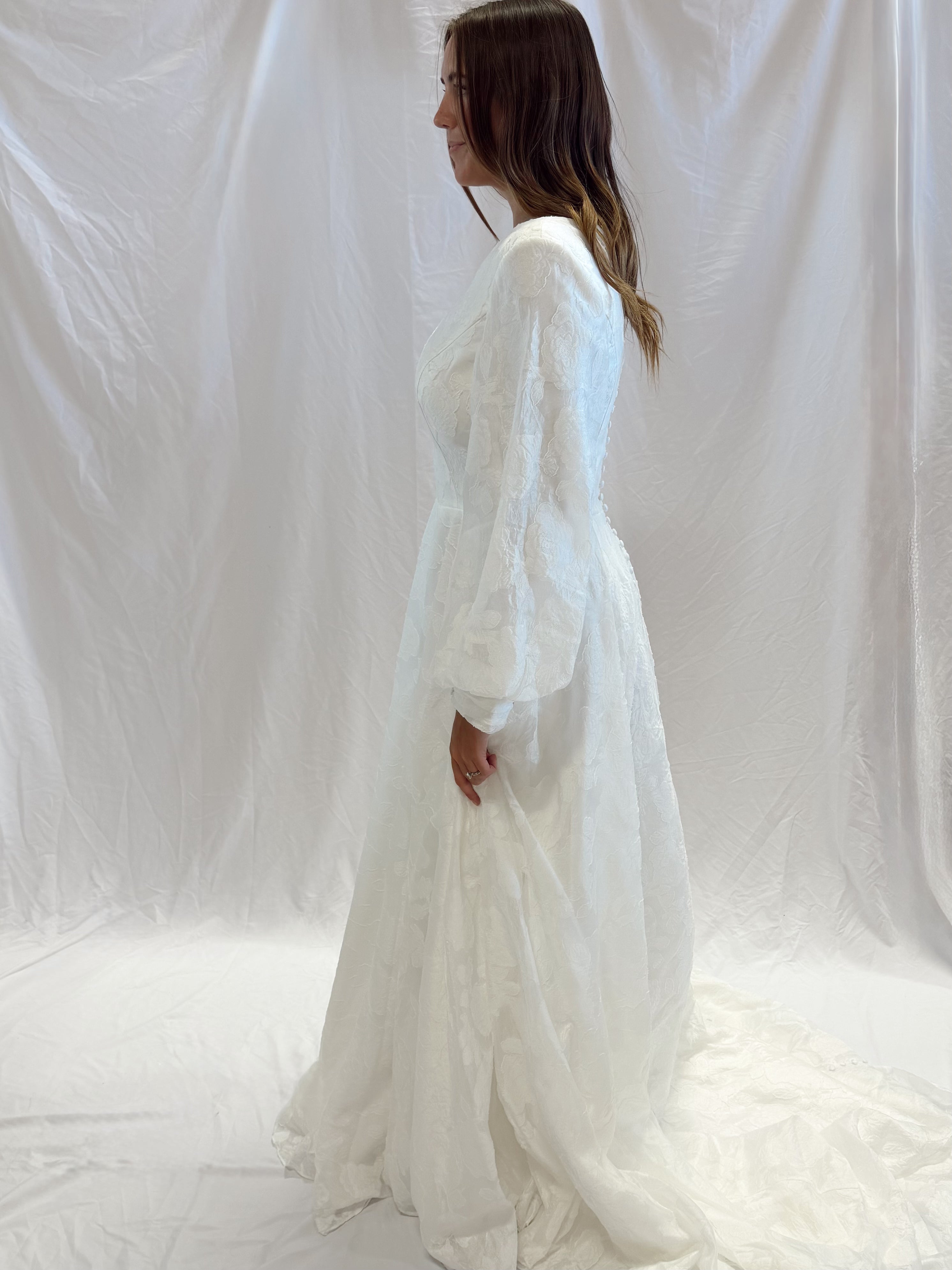 4WJY22M Bishop Sleeve Modest Wedding Dress
