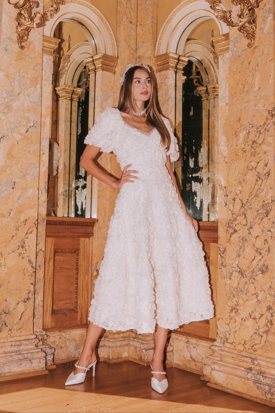 Winnie Modest Maxi in Ivory