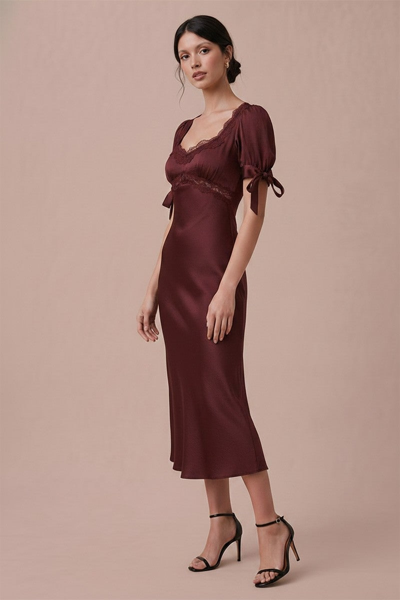 Adley Modest Midi in Brown