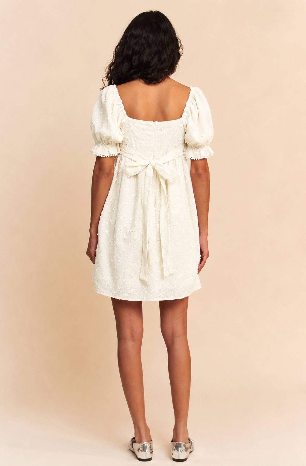 Lita Modest Mini in Cream