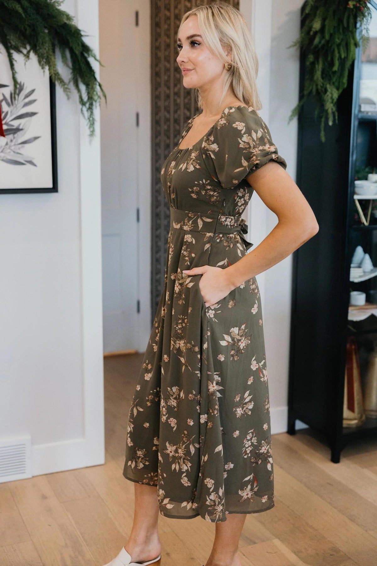Hills Modest Midi in Olive Manor