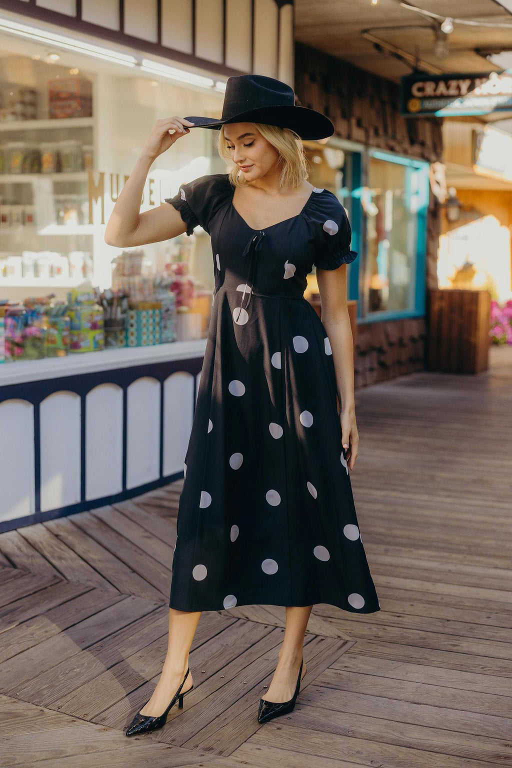 Runa Modest Dress in Sunday Dot