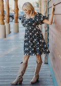 Tatum in Groovy Blossom