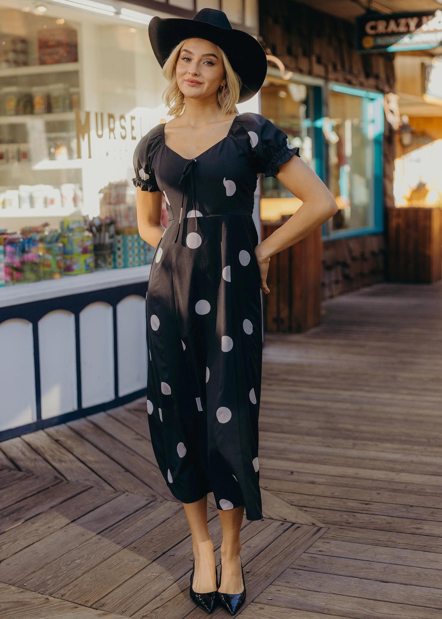 Runa Modest Dress in Sunday Dot
