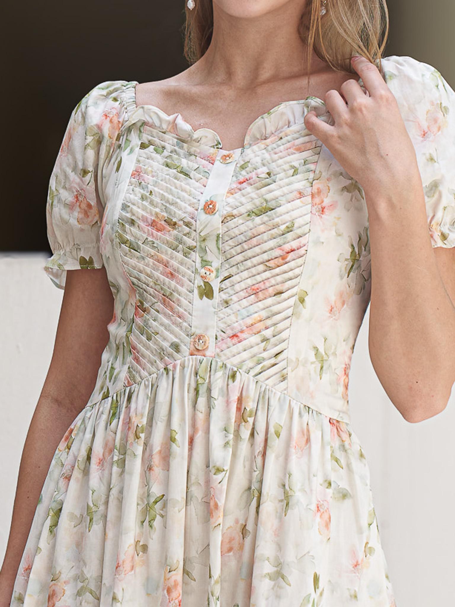Lenore Modest Midi in Cream