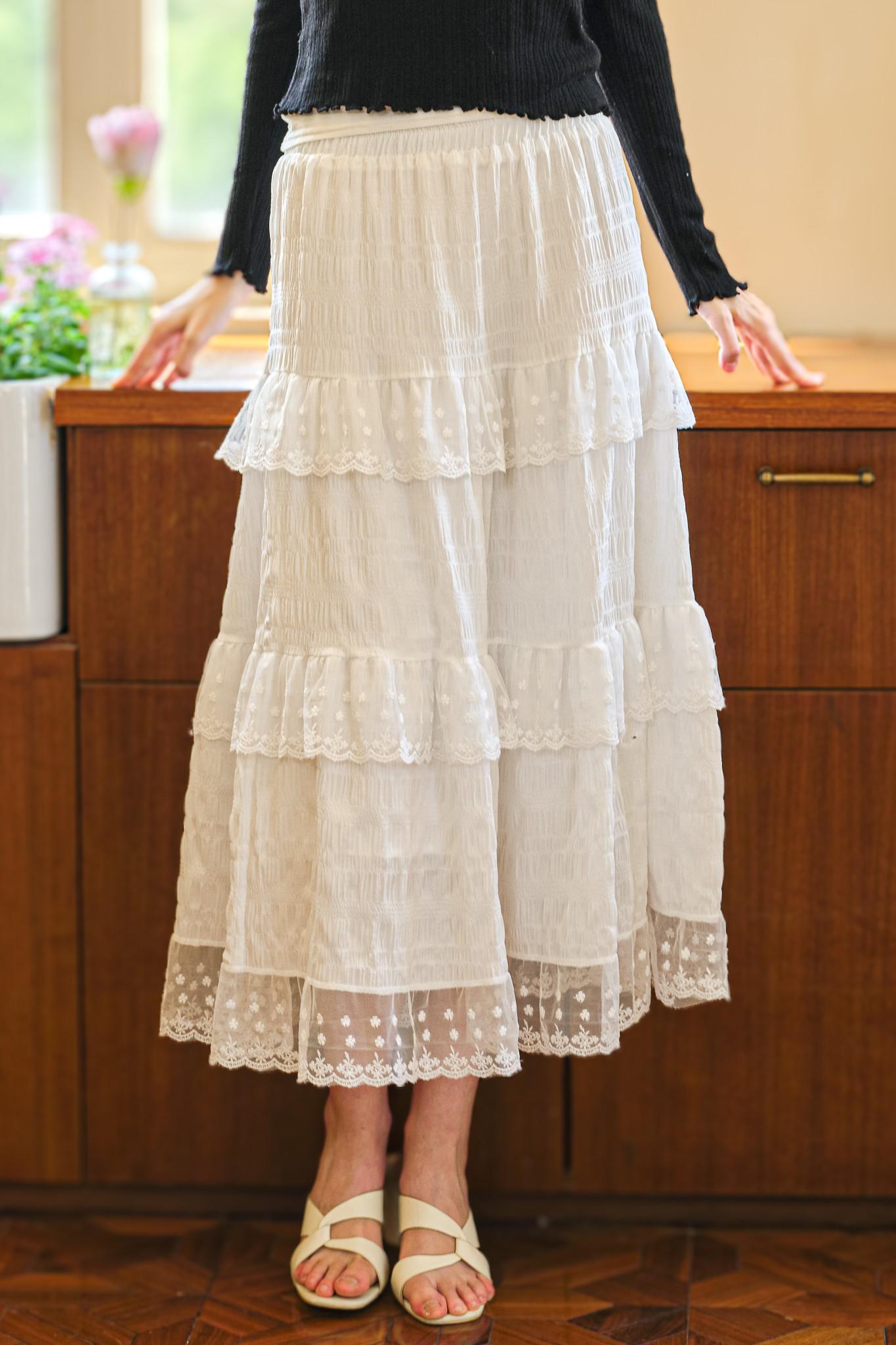 Maeby Tiered Skirt in White
