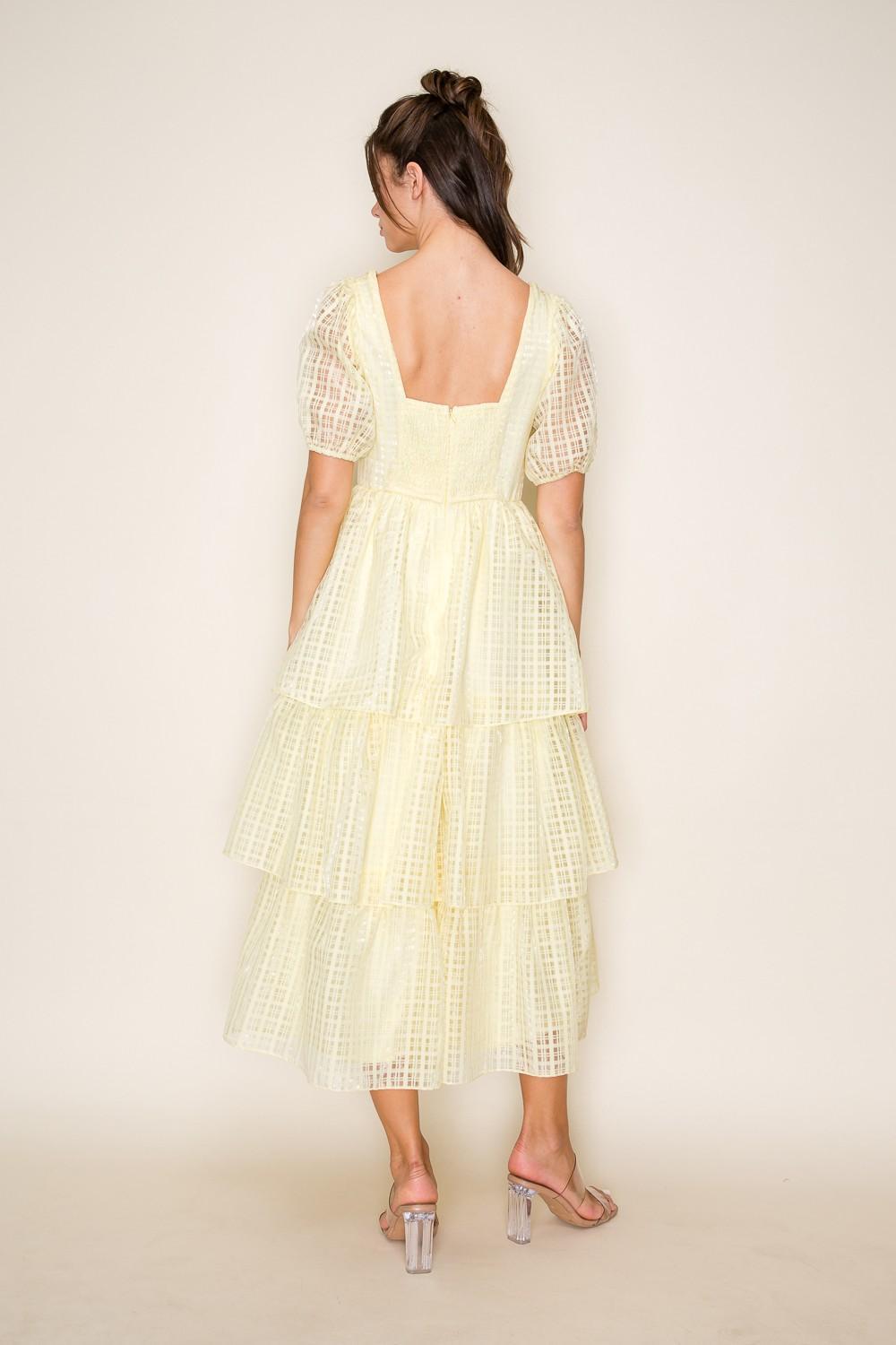 Twyla Modest Midi in Yellow