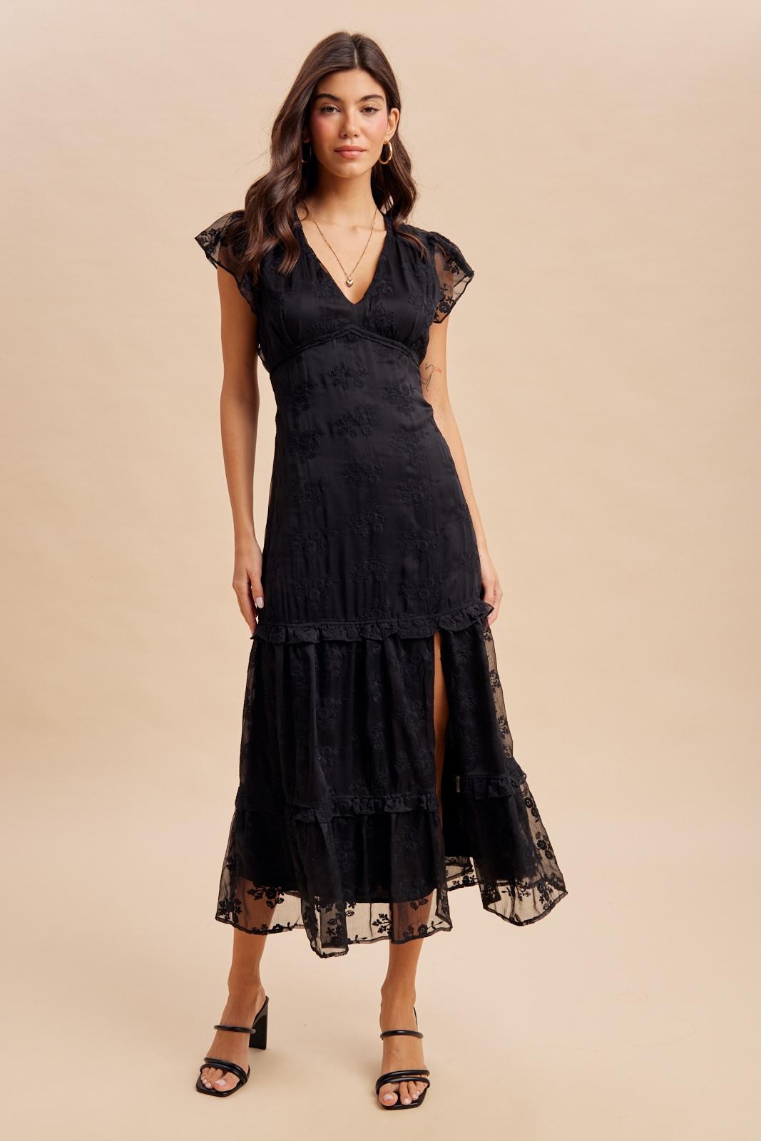 Gwen Modest Maxi in Black
