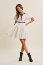 Caprise Modest Mini in Champagne