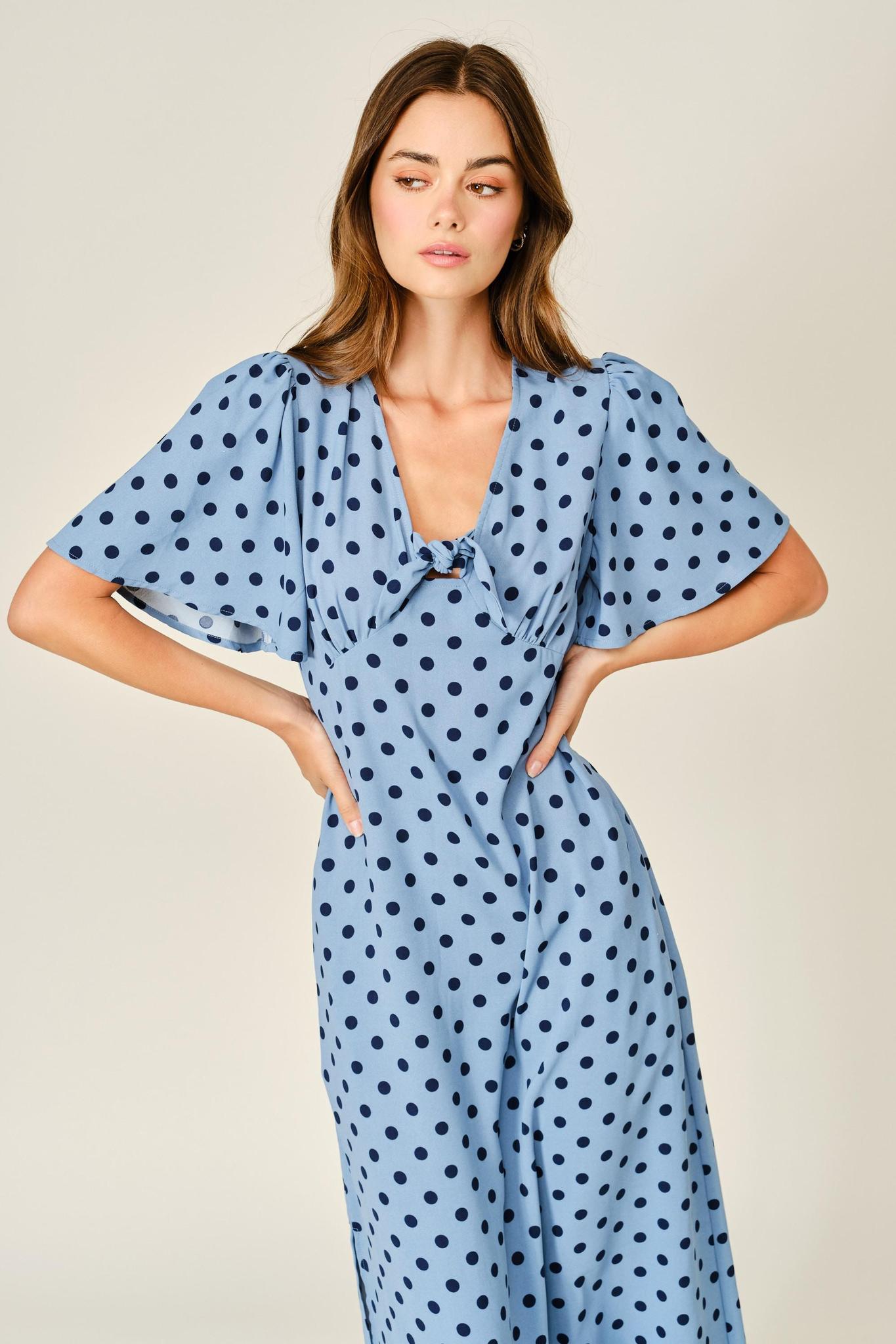 Cece Modest Midi in Blue