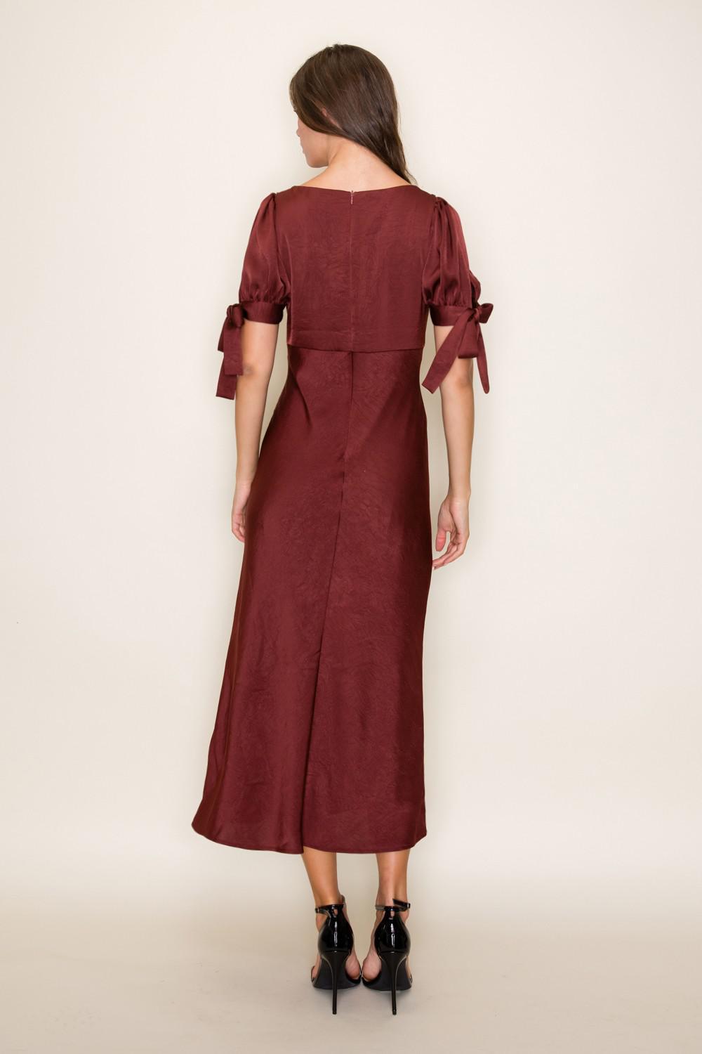 Adley Modest Midi in Brown