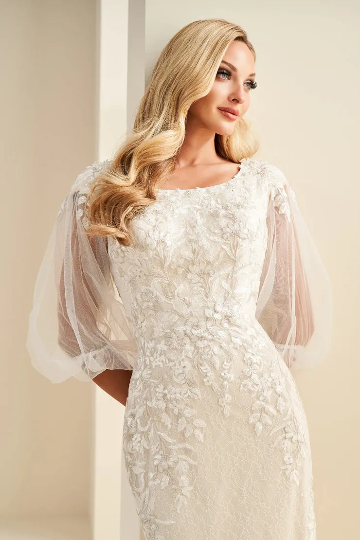 MOD1806 Modest Wedding Dress Ivory/Champagne Size 16 MOD1806 Modest Wedding Dress Ivory/Champagne Size 16