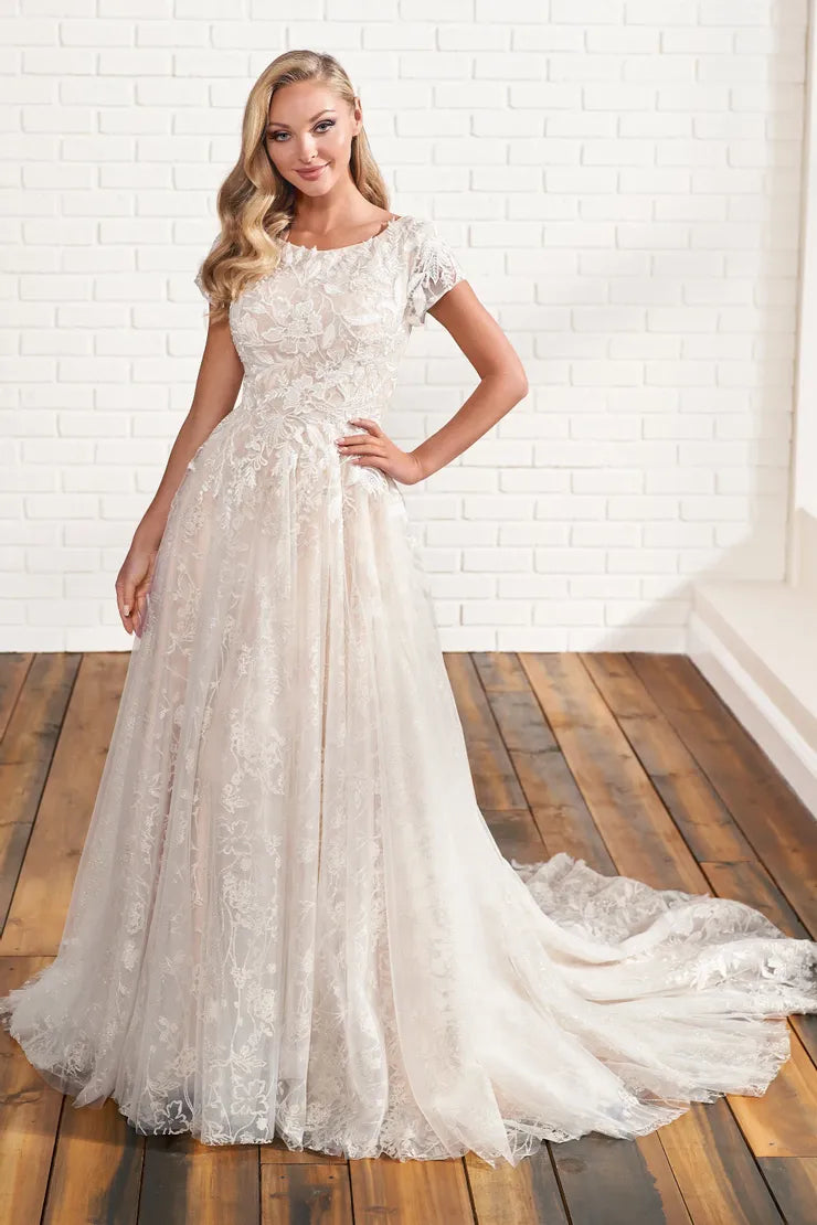 MOD200 Modest Wedding Dress Ivory size 6