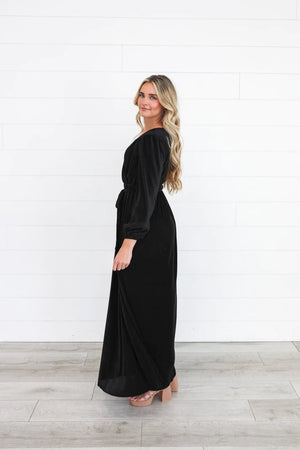 Marilyn Modest Maxi in Black