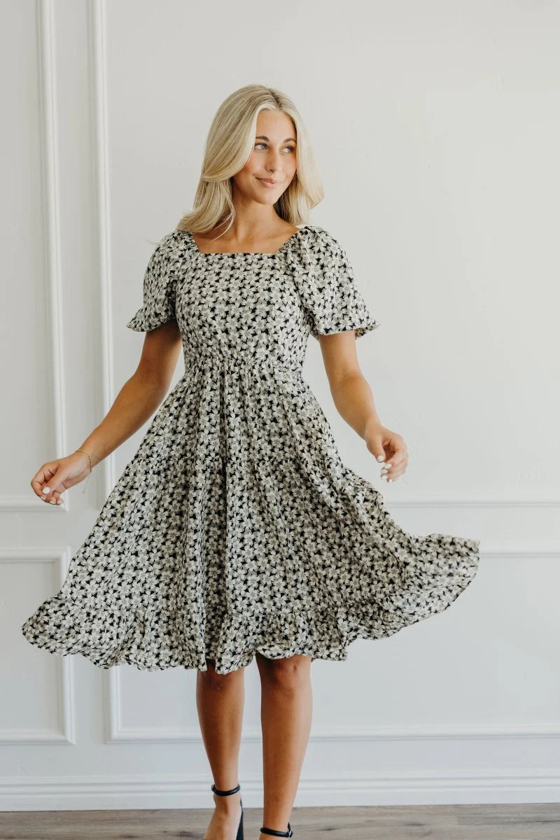 Poppy Modest Midi in Midnight Daisy