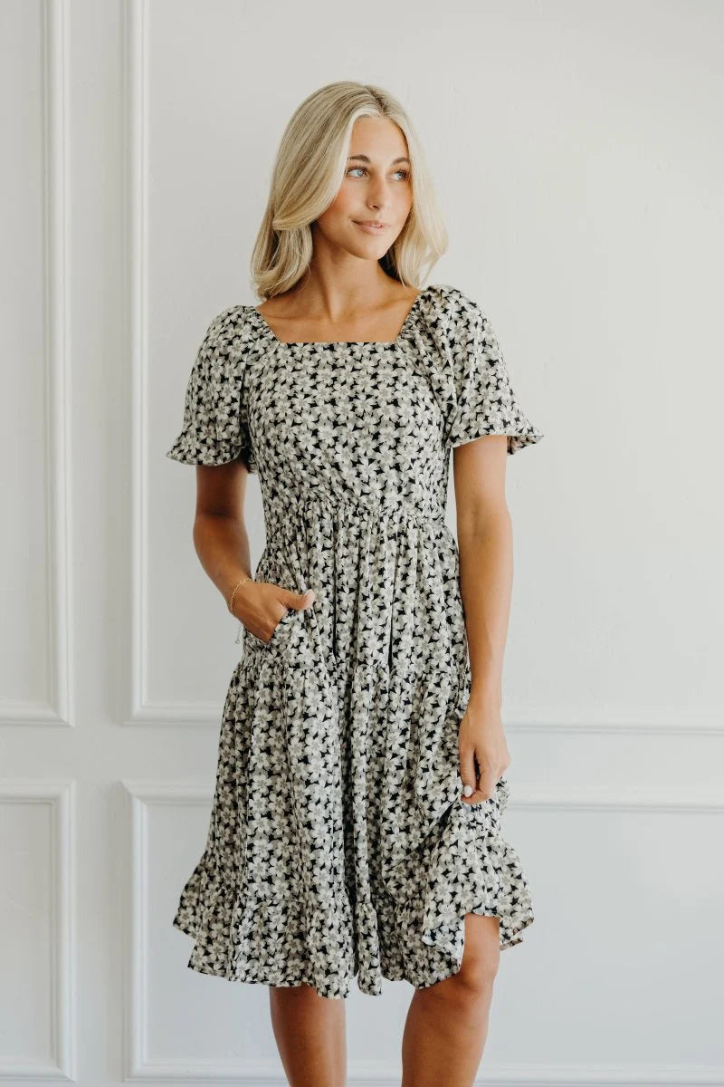 Poppy Modest Midi in Midnight Daisy