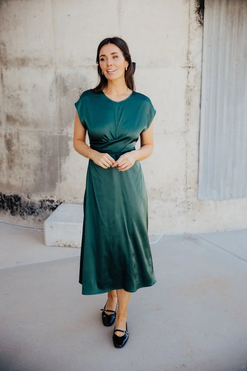 Royce Modest Midi in Emerald