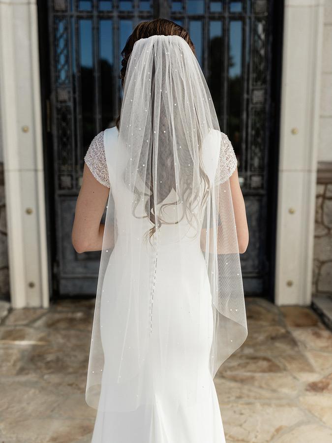 EnVogue V2087SF Ivory Veil