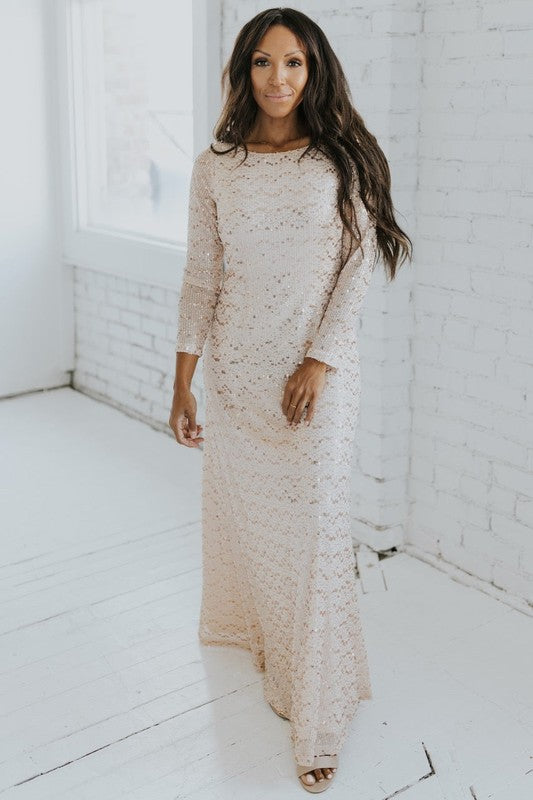 Old Hollywood Modest Maxi in Champagne