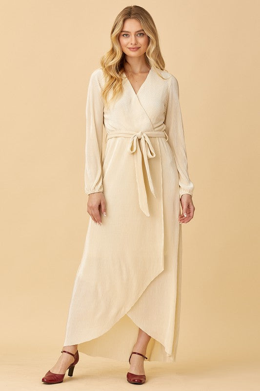 Lucia Velvet Midi in Cream Medium