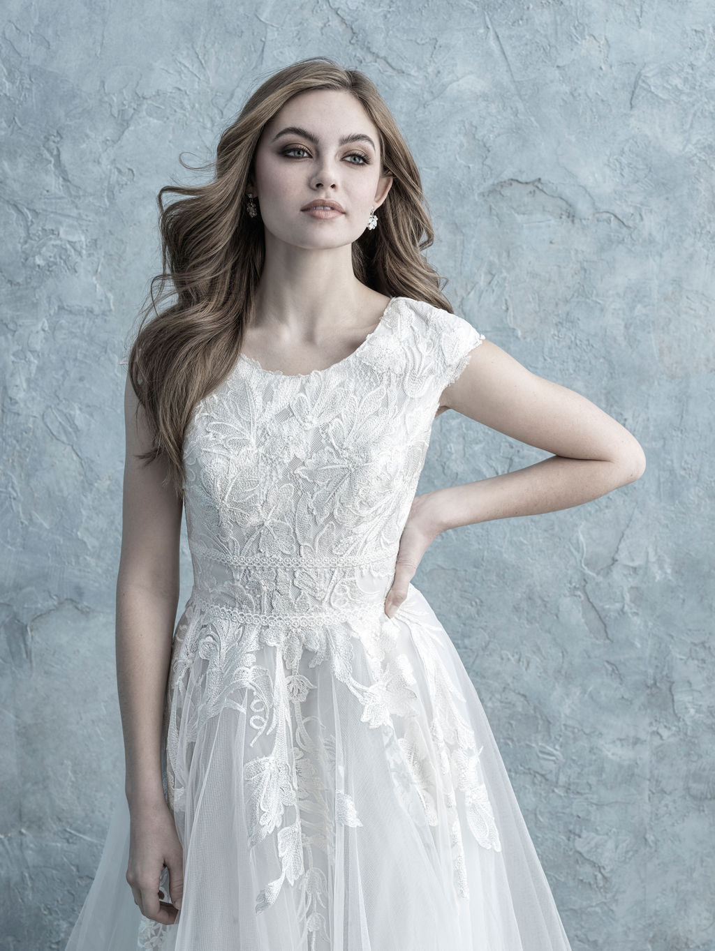Allure Bridals M621 Modest Wedding Dress with short sleeves lace A-Line design for plus size brides LDS cheap bridal gown close up