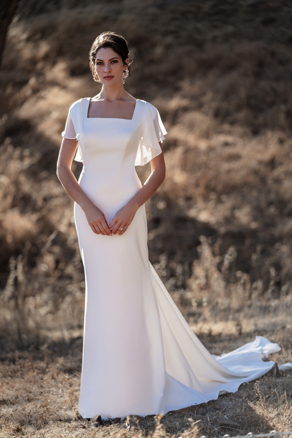 M701 Modest Wedding Dress Ivory size 4