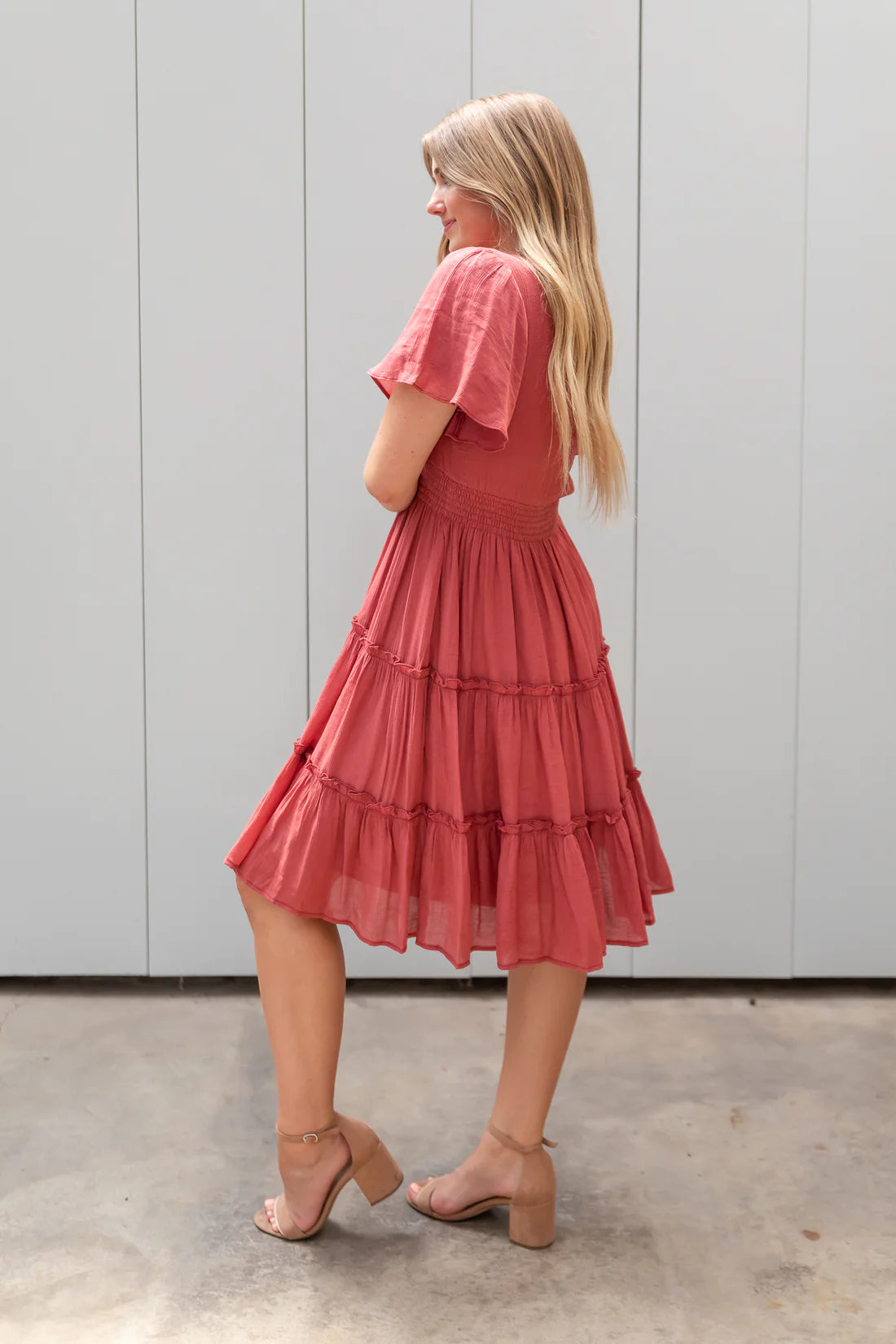 faded pink dress Soft layers, faded rose tones, and the kind of romance that feels effortlessly lived in. A dress made for slow afternoons, old streets, and moments that stay with you long after sunset