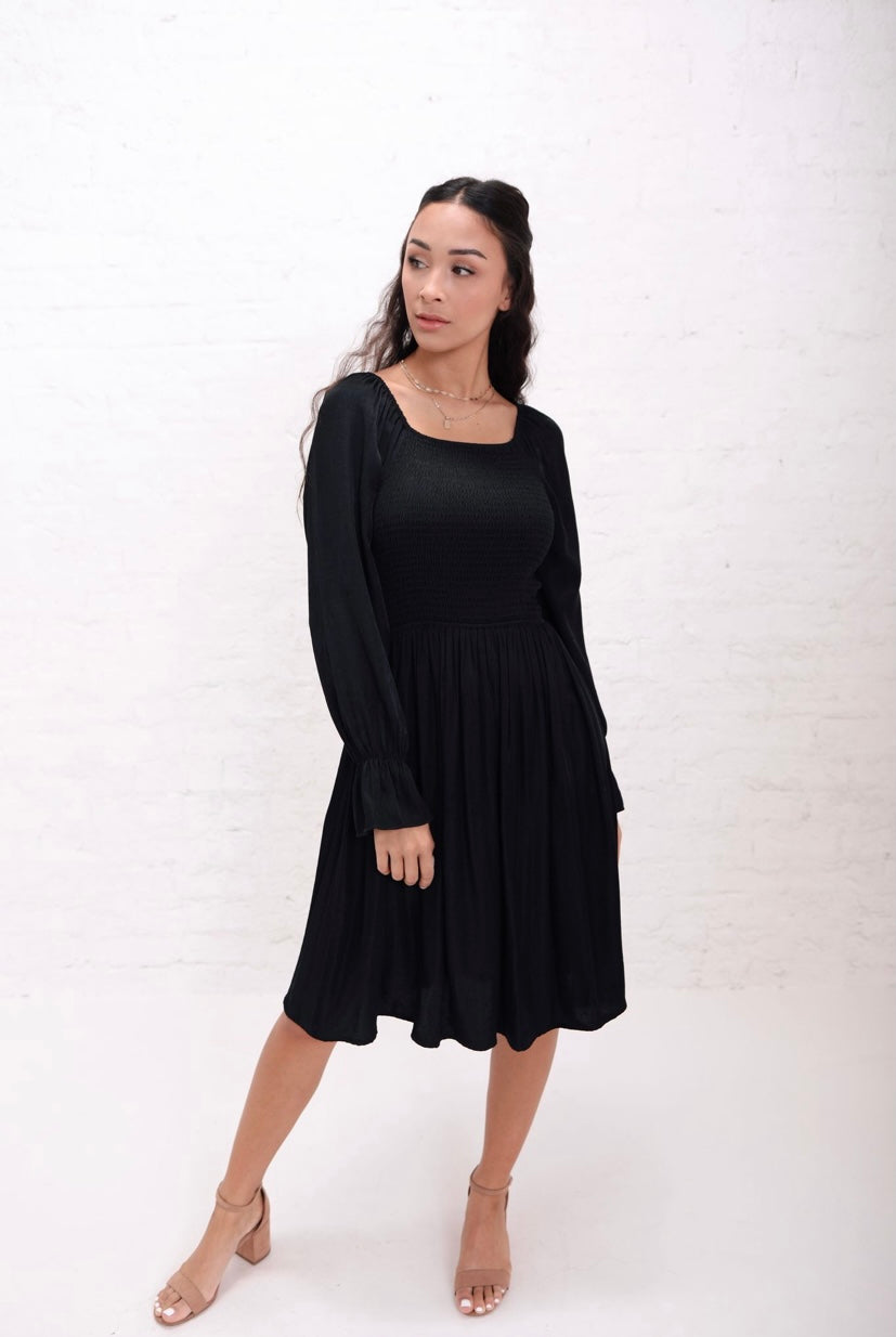 Juliet in Black Modest Dress