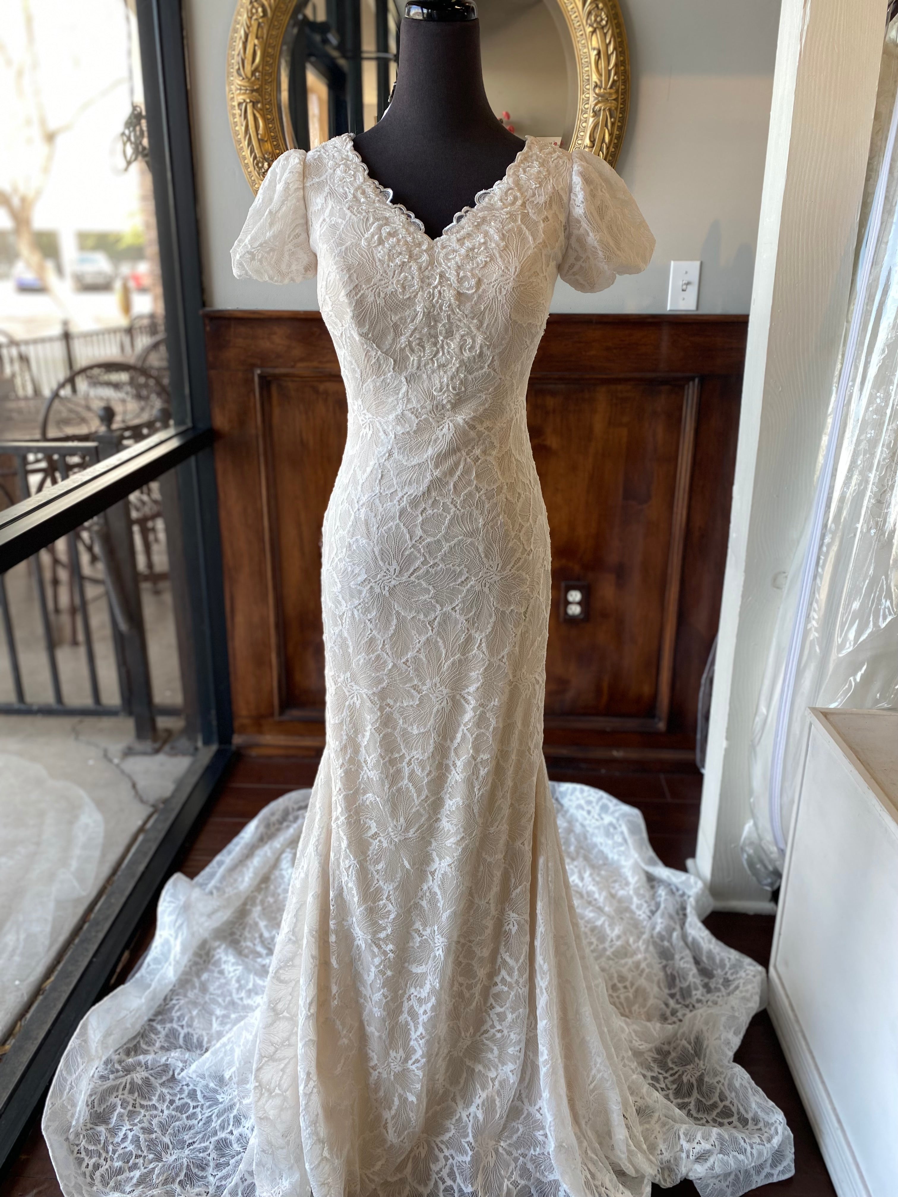 Modest Wedding Dresses | A Closet Full of Dresses - Mesa, Arizona Modest Wedding Dresses | A Closet Full of Dresses - Mesa, Arizona