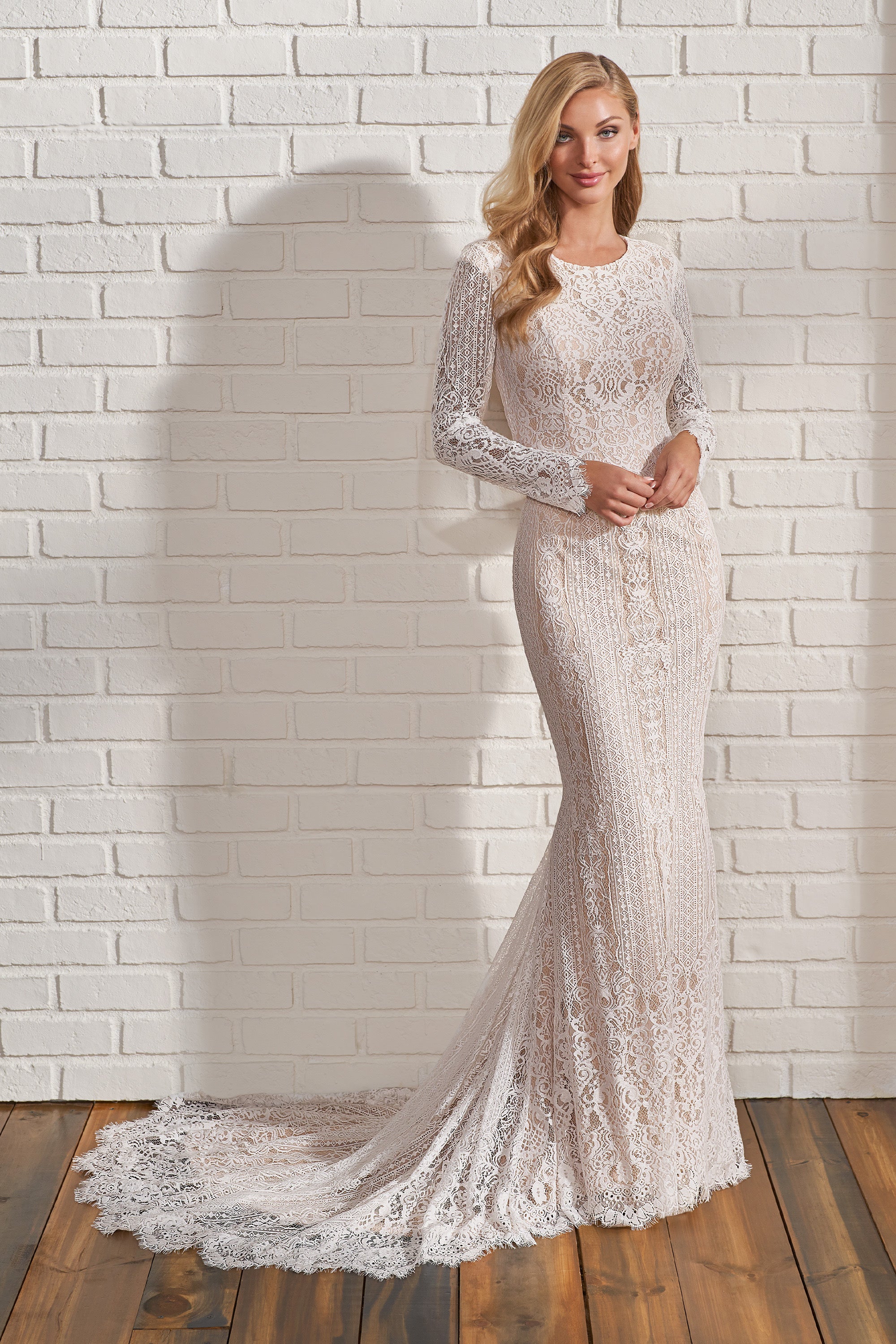 TR22181 Modest Wedding Dress