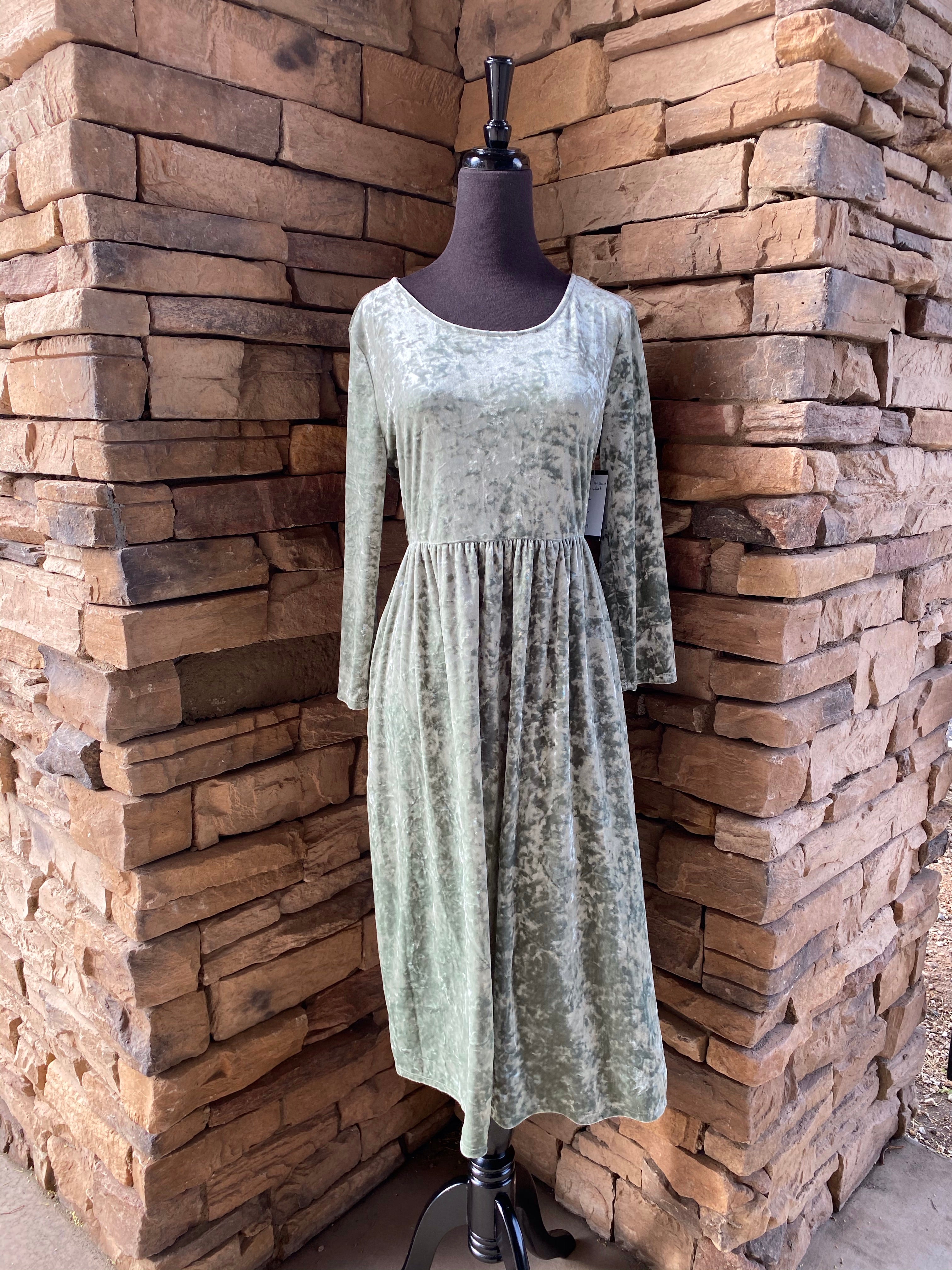 Reborn 3/4 Sleeve Stretch Velvet Sage