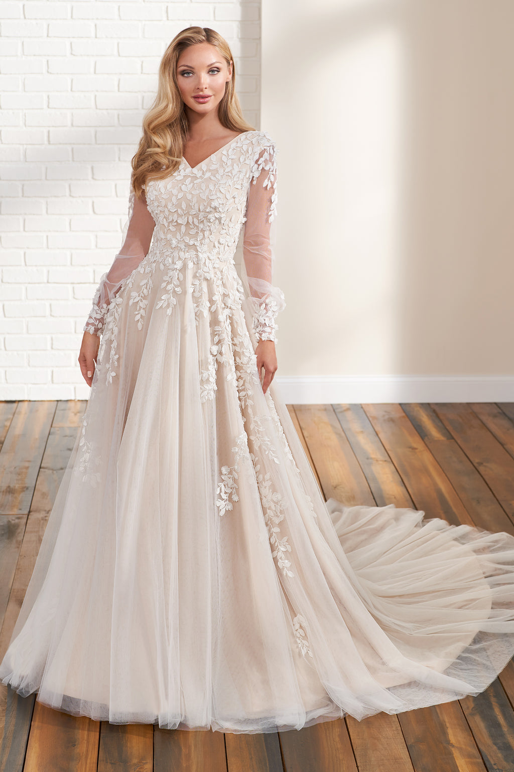 TR12291 Modest Wedding Dress
