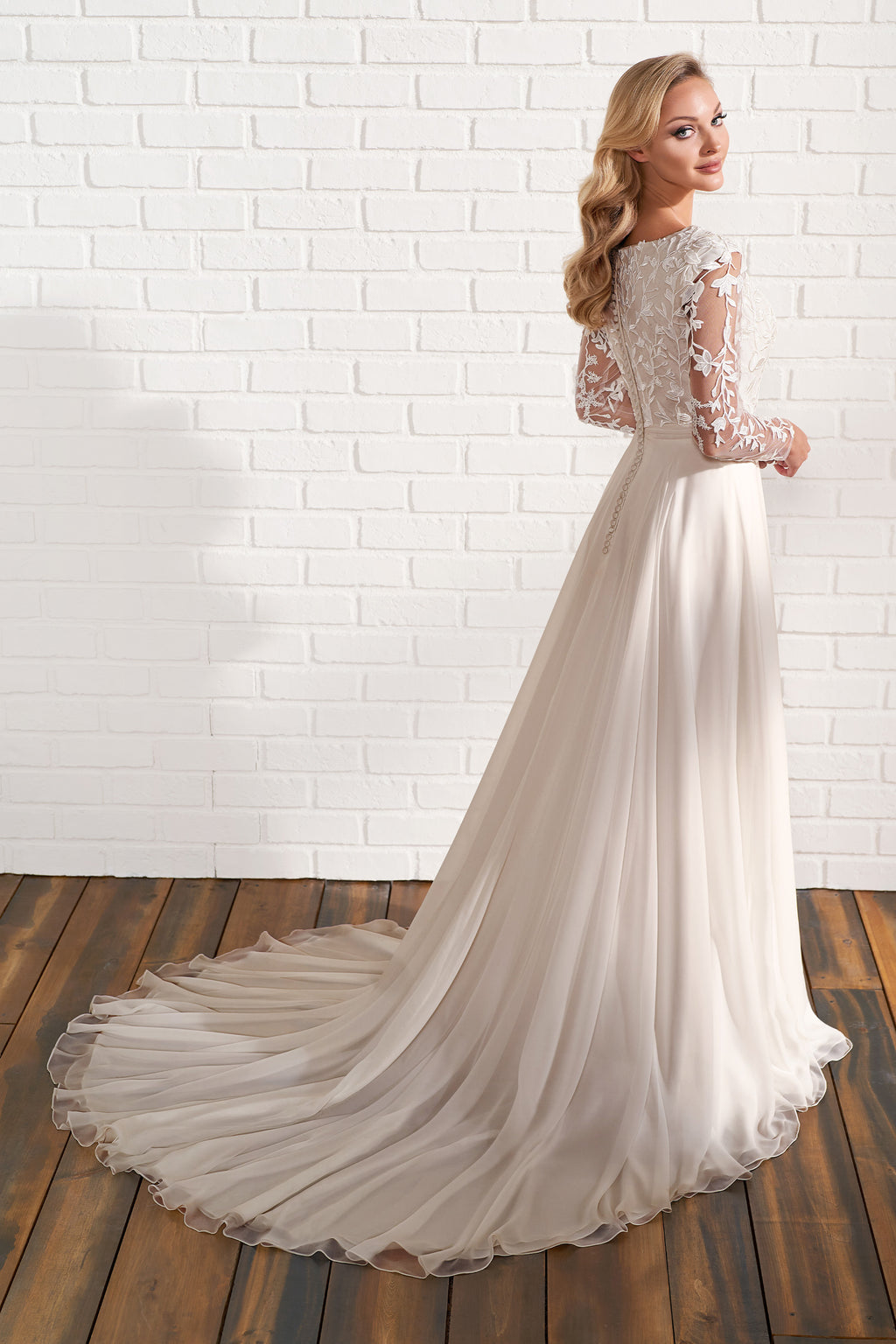 MOD202 Modest Wedding Dress – A Closet Full of Dresses