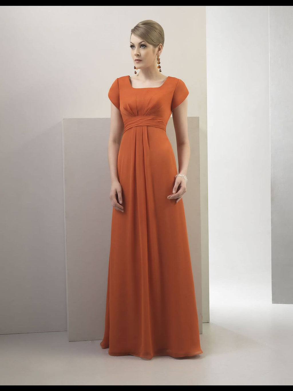 TM1591 Orange size 10