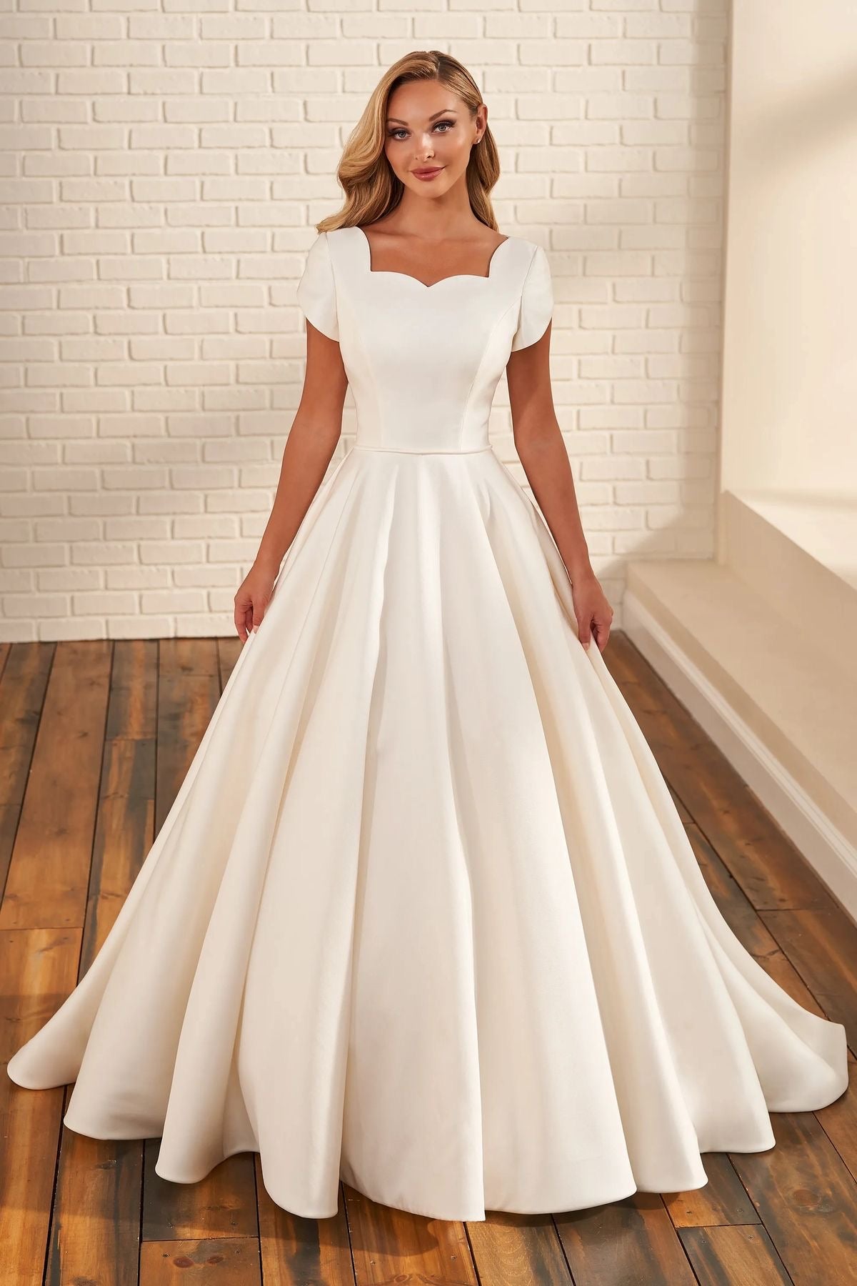 MOD221 Modest Wedding Dress Ivory size 14